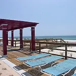 Majestic Beach Tower 1 1705 343913 By Redawning